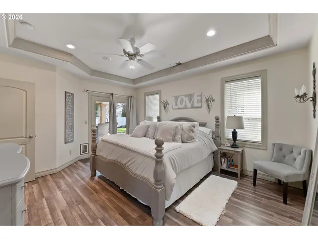 $590,000 | 2402 Northwest Canterbury Drive, Roseburg, OR 97471