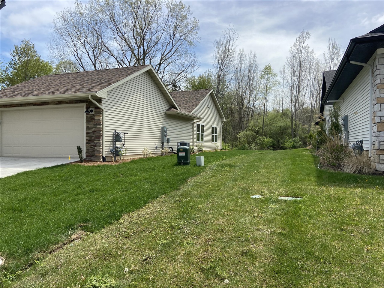 728 Violet Way St. Joseph, MI 49085 - Photo 6 of 24