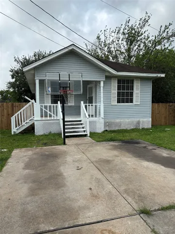 $220,000 | 2508 West Holly Avenue, Pasadena, TX 77502