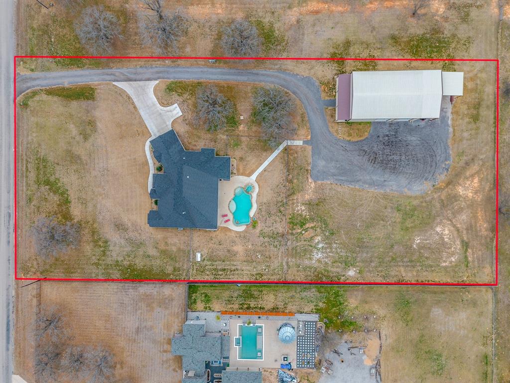 8895 Hutcheson Hill Road Springtown, TX 76082 - Photo 3 of 40