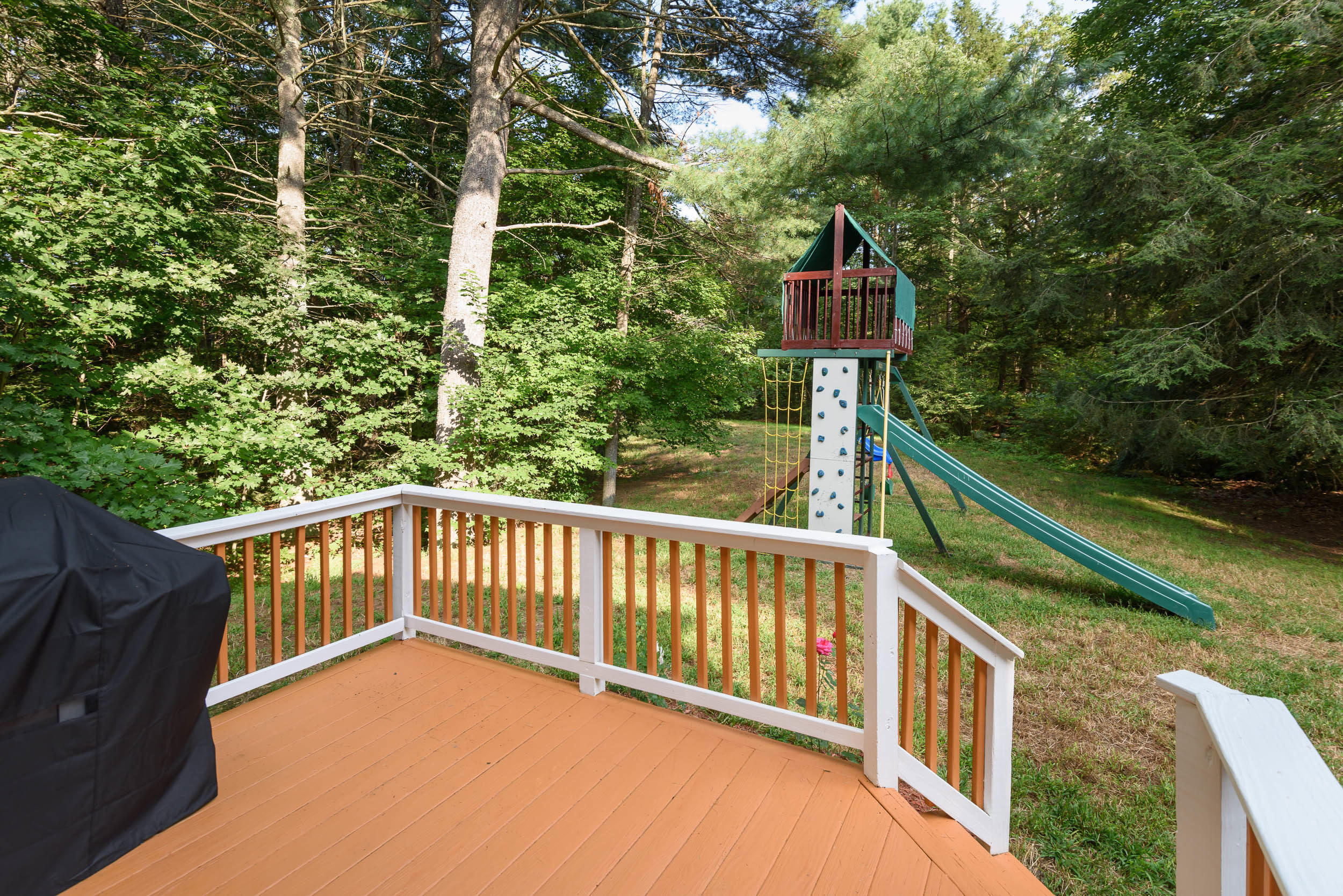 127 Burnham Road Scarborough, ME 04074 - Photo 34 of 36 127 Burnham Rd Scarborough ME-print-034-