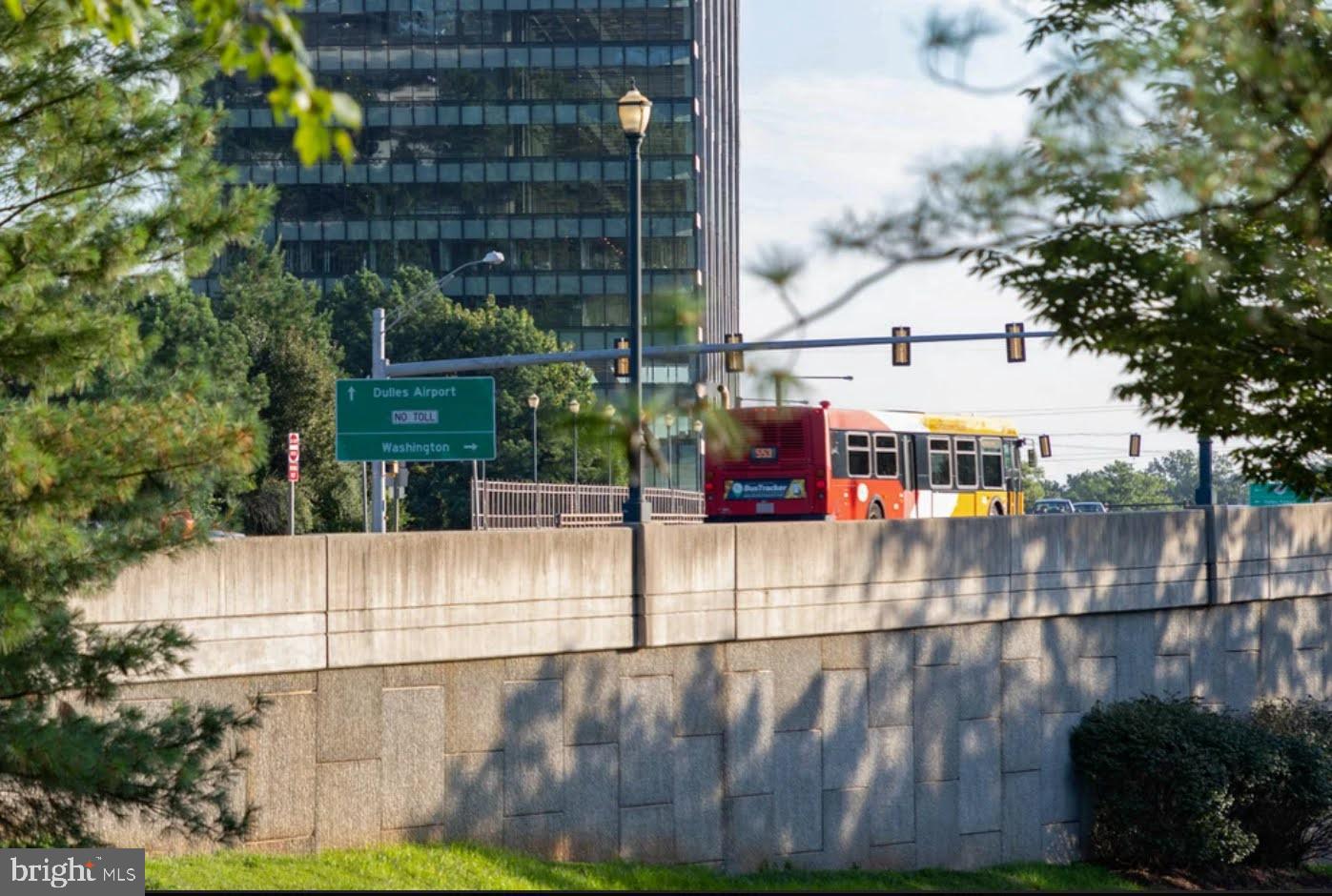 1870 Easterly Road Reston, VA 20190 - Photo 33 of 39