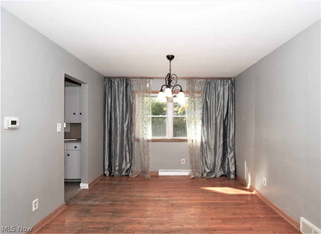 378 Sandhurst Road Akron, OH 44333 - Photo 7 of 31 Gallery Image 7