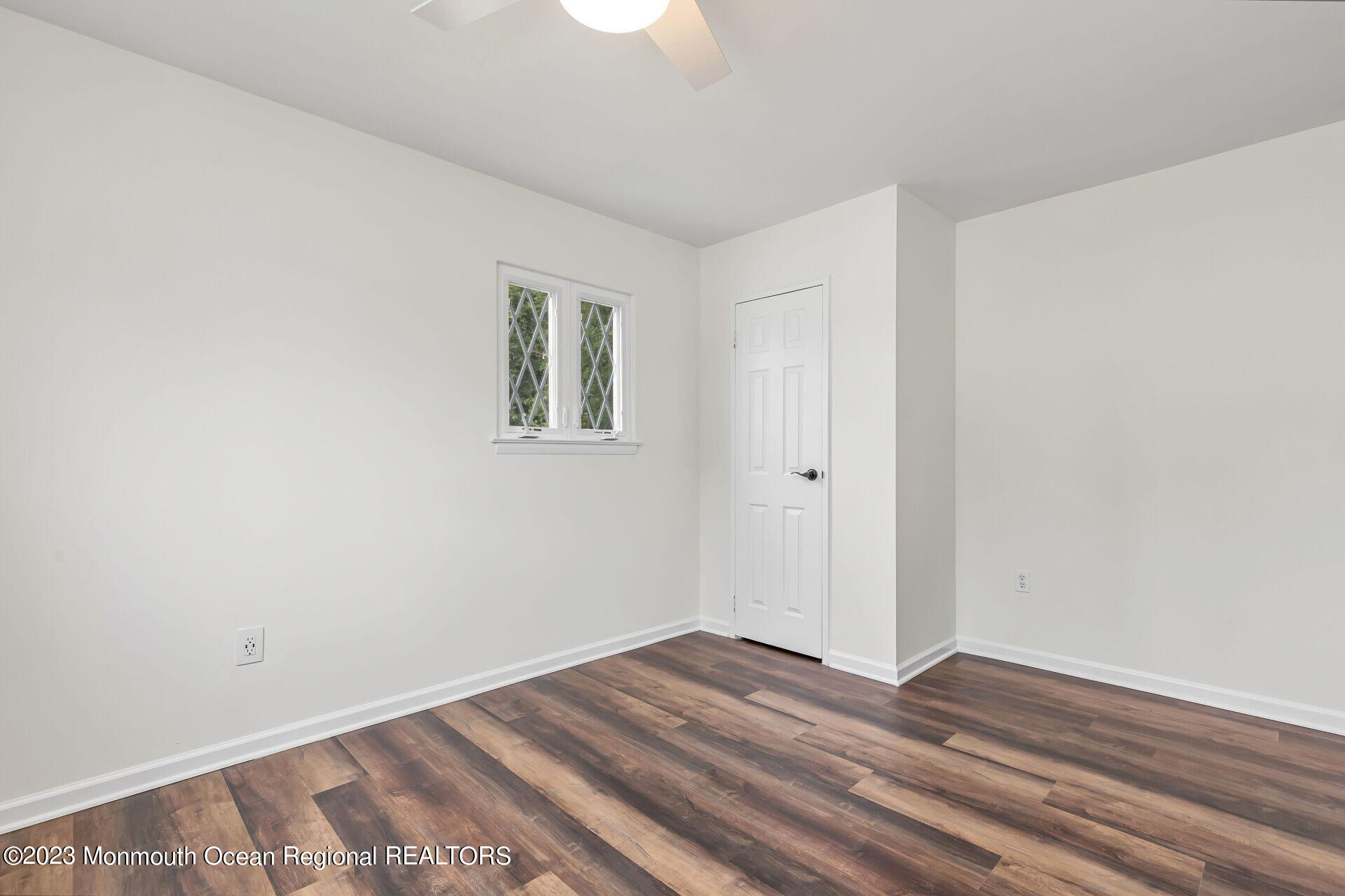 28 Copperfield Drive Hamilton, NJ 08610 - Photo 13 of 26 a view of a room with wooden floor and a window