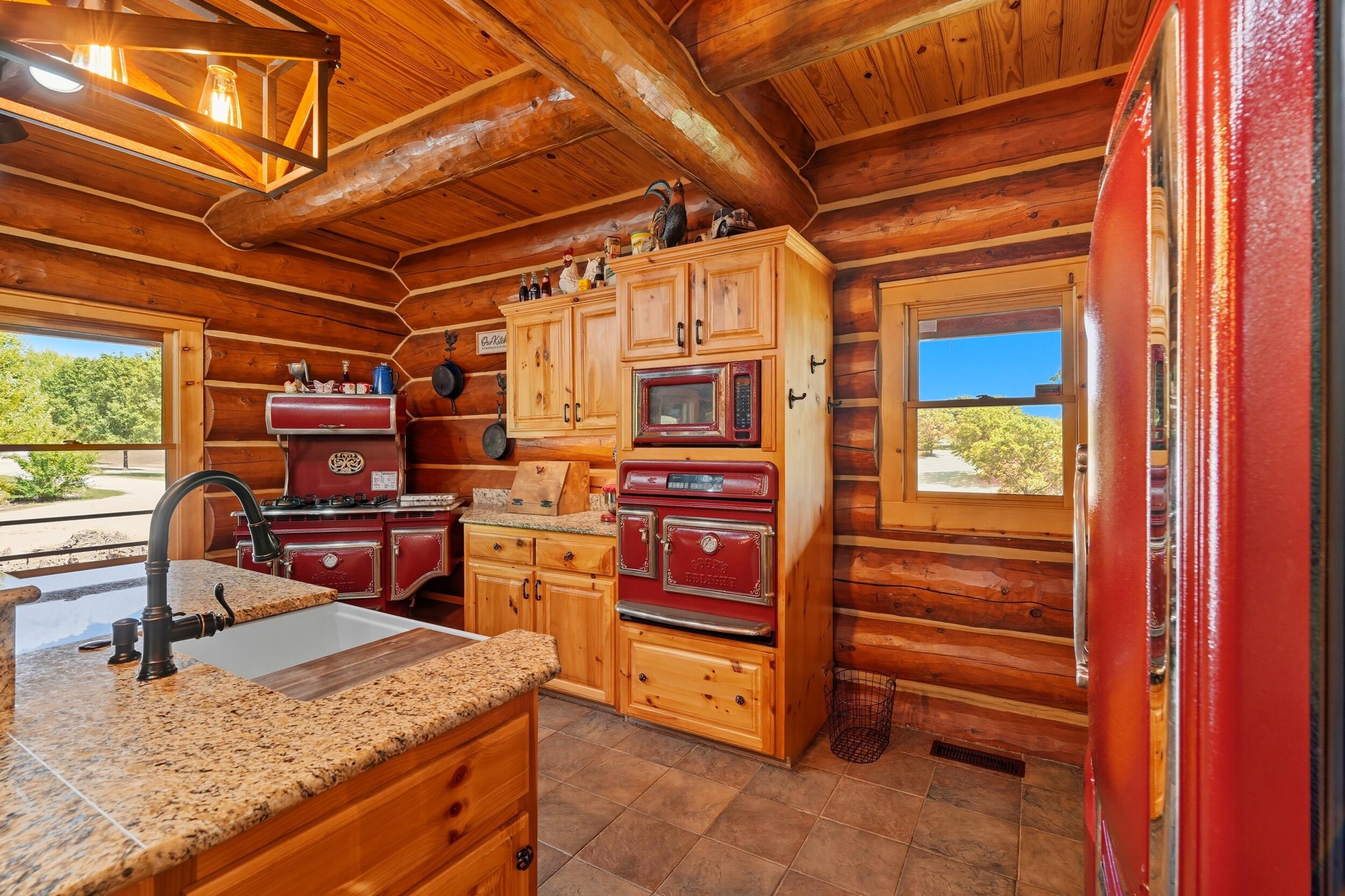 2024 160-70 Reeds Spring, MO 65737 - Photo 35 of 99 Culinary Masterpiece