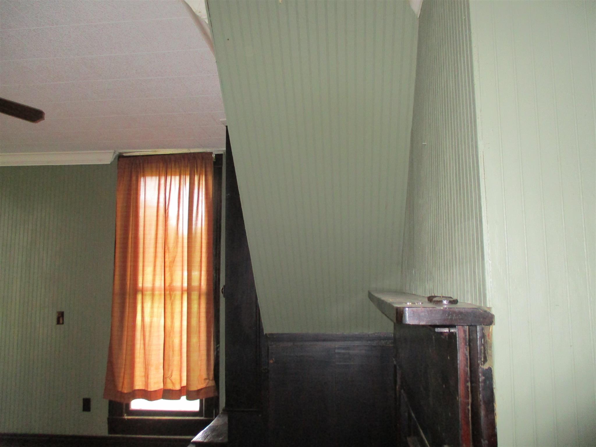 846 Edwards Road Lebanon, TN 37090 - Photo 21 of 30 a view of a window in an empty room