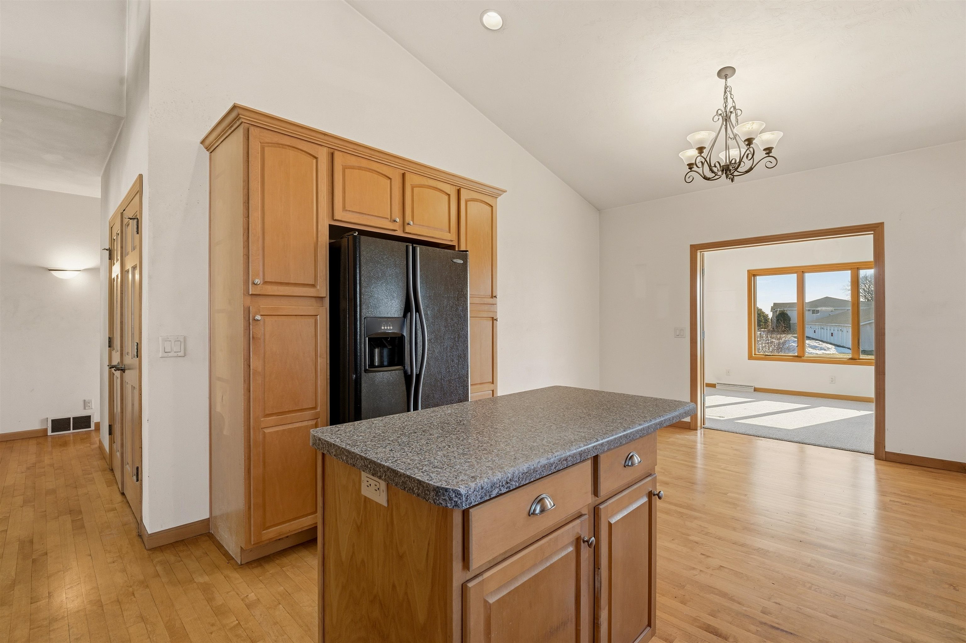 4724 North Fallview Lane Appleton, WI 54913 - Photo 8 of 24