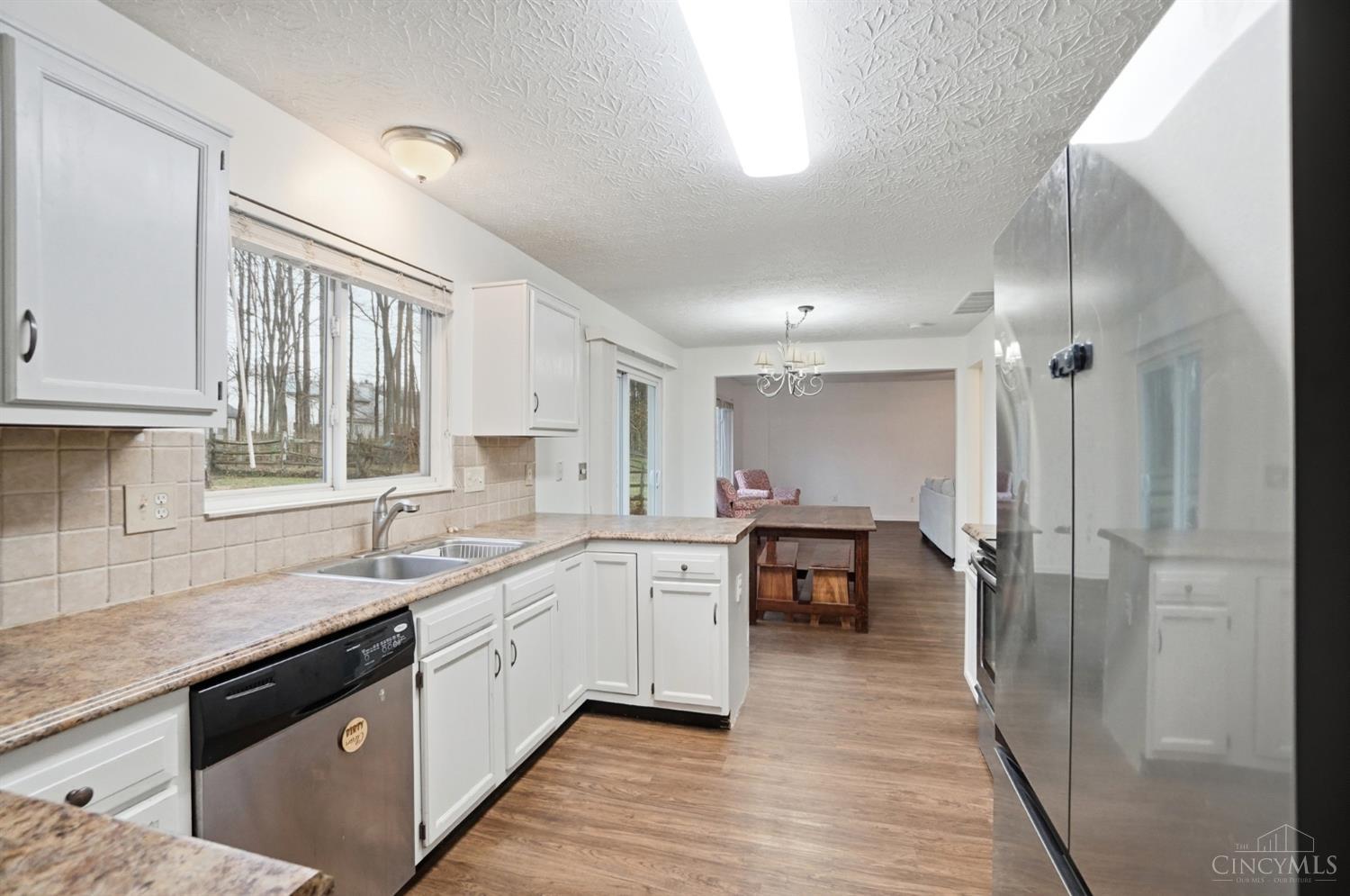 1530 Creekside Road Amelia, OH 45102 - Photo 9 of 30