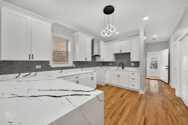 $339,900 | 8111 South Throop Street, Chicago, IL 60620