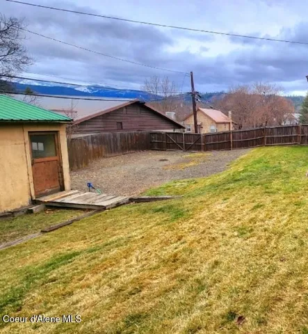 $79,000 | 115 South 5th Street, St. Maries, ID 83861