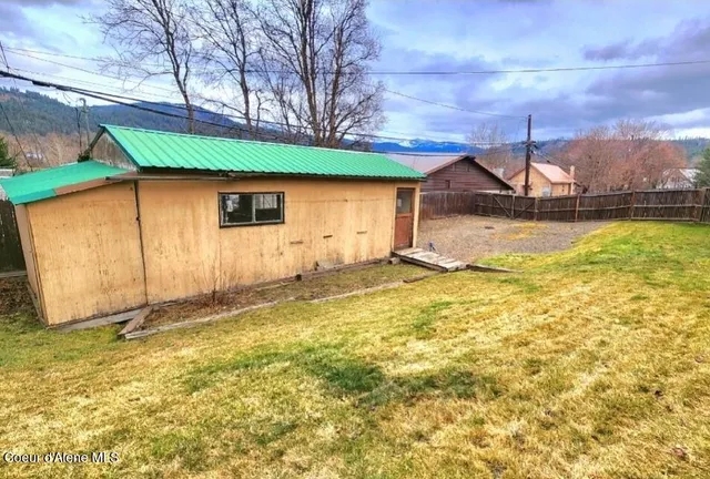 $79,000 | 115 South 5th Street, St. Maries, ID 83861