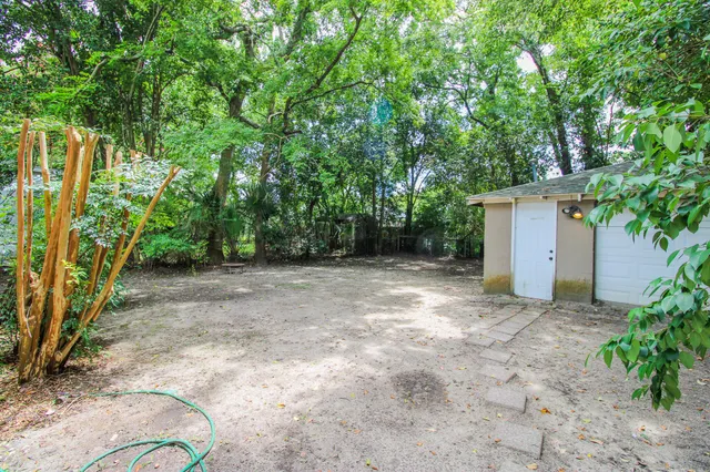 $2,275 | 679 Savannah Highway, Charleston, SC 29407