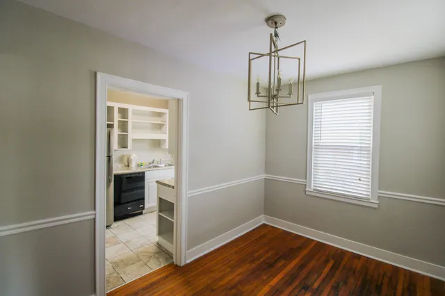 $2,275 | 679 Savannah Highway, Charleston, SC 29407