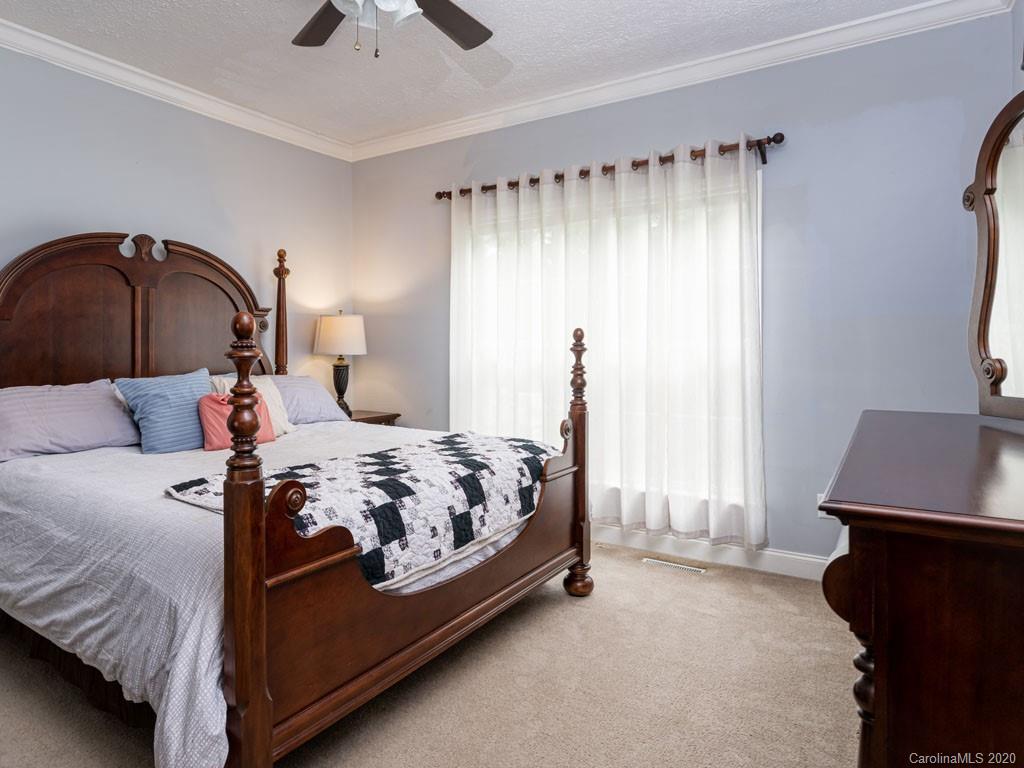 86 Shuler Road Candler, NC 28715 - Photo 14 of 29 Gallery Image 14