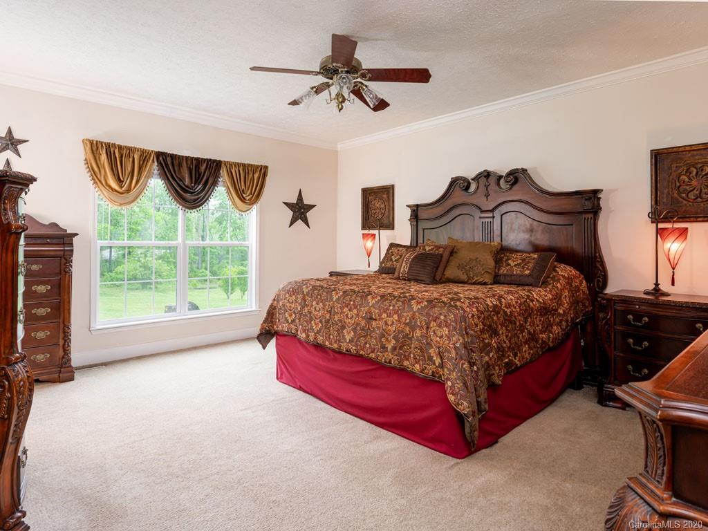 86 Shuler Road Candler, NC 28715 - Photo 17 of 29 Gallery Image 17