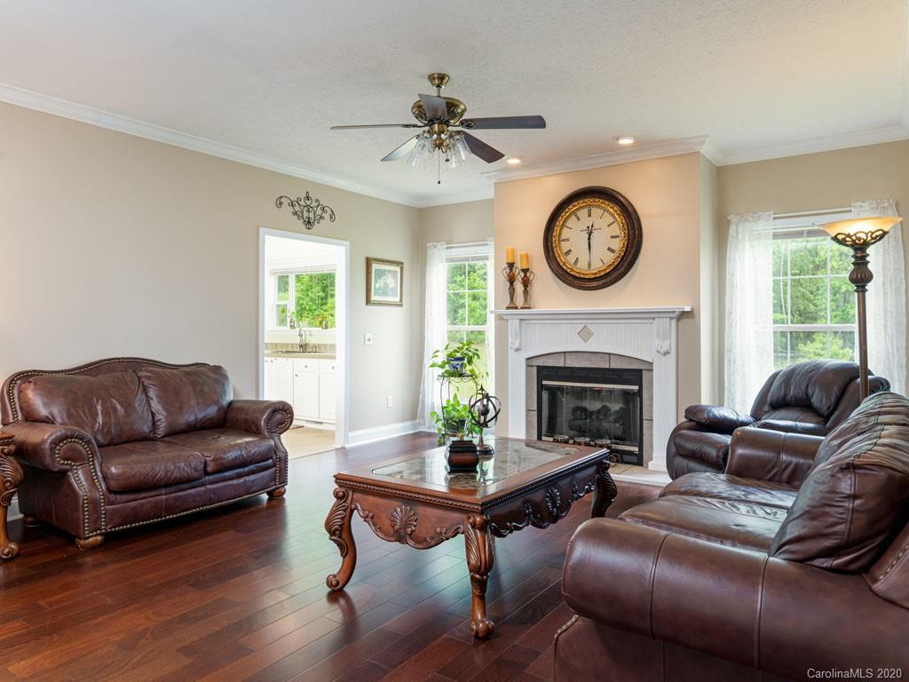 86 Shuler Road Candler, NC 28715 - Photo 8 of 29 Gallery Image 8