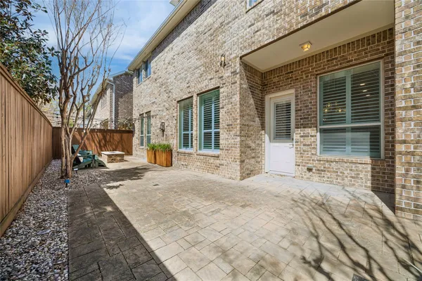 $950,000 | 8413 Moritz Green Drive, Houston, TX 77055