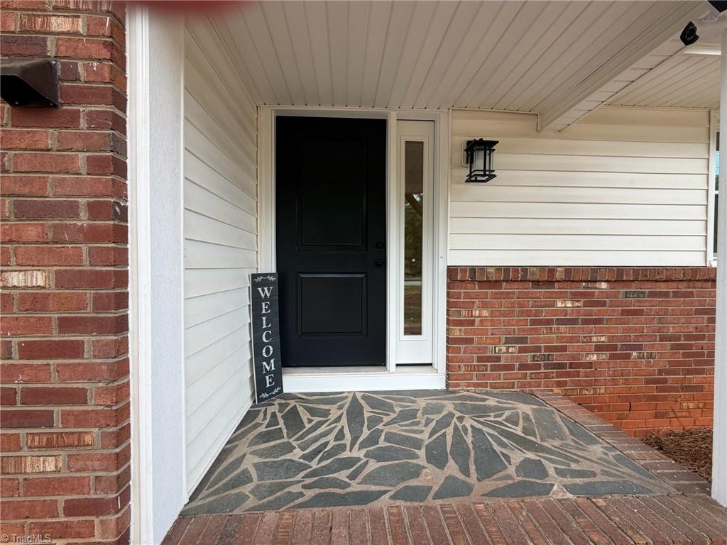 2701 Tudor Road Winston-Salem, NC 27106 - Photo 1 of 31