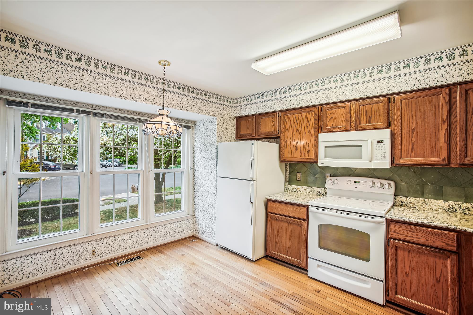 8493 Springfield Oaks Drive Springfield, VA 22153 - Photo 16 of 36 Kitchen