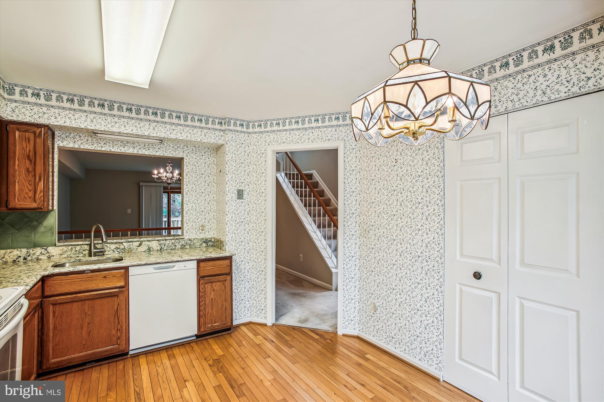 8493 Springfield Oaks Drive Springfield, VA 22153 - Photo 18 of 36 Kitchen