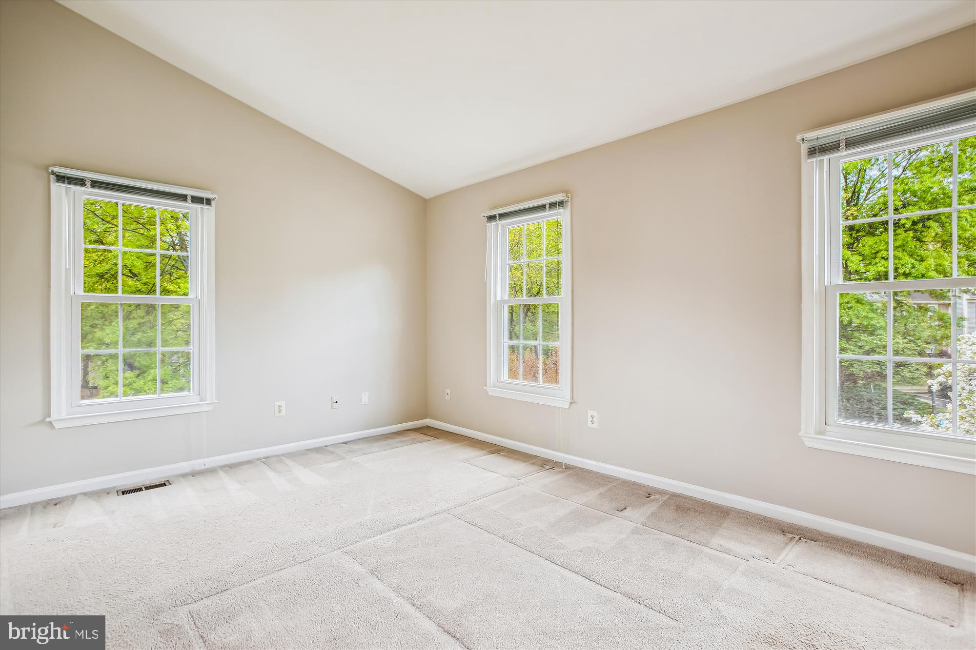 8493 Springfield Oaks Drive Springfield, VA 22153 - Photo 28 of 36 Primary Bedroom
