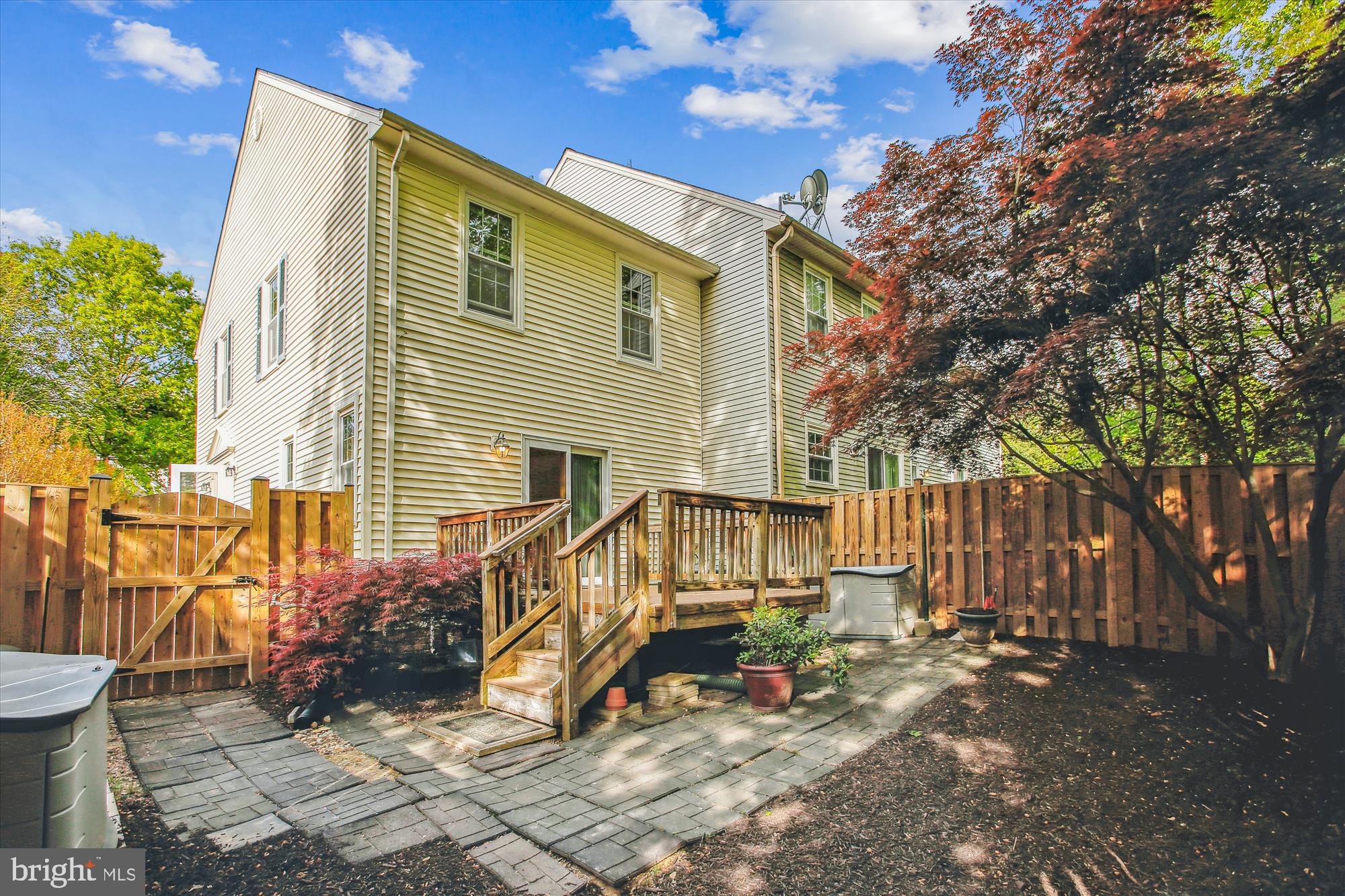 8493 Springfield Oaks Drive Springfield, VA 22153 - Photo 5 of 36 Back Elevation