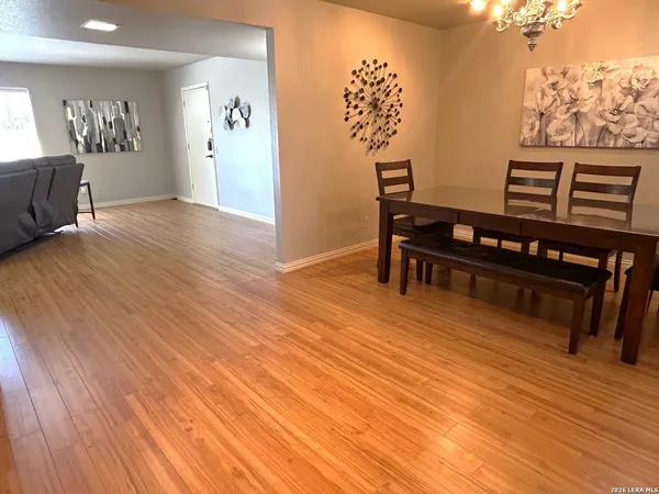 $1,795 | 7500 Callaghan, Unit 350, San Antonio, TX 78229