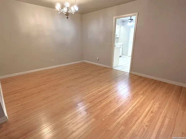 $1,795 | 7500 Callaghan, Unit 350, San Antonio, TX 78229