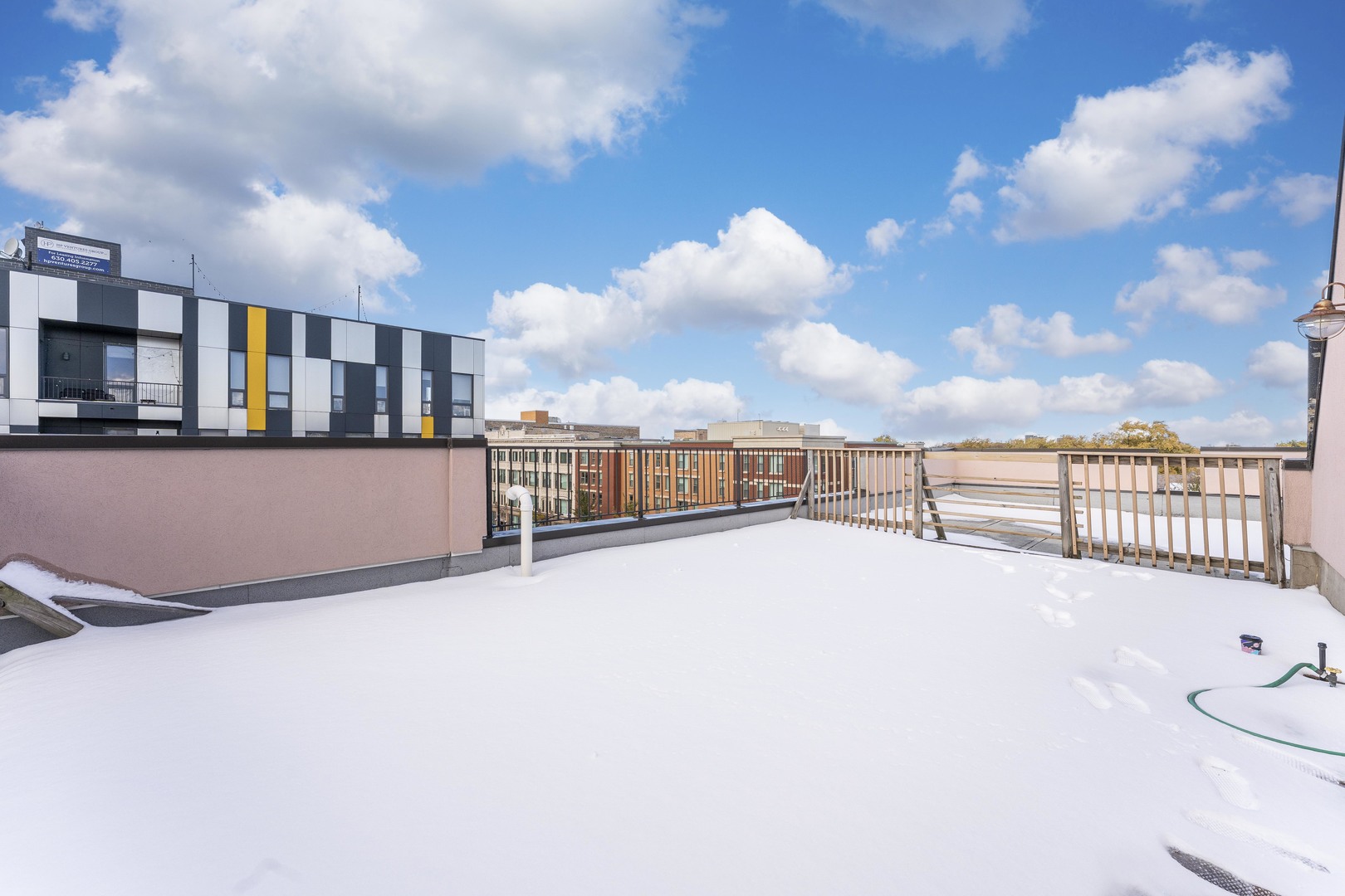 1555 North Talman Avenue, Unit 3F Chicago, IL 60622 - Photo 32 of 37 a view of a terrace