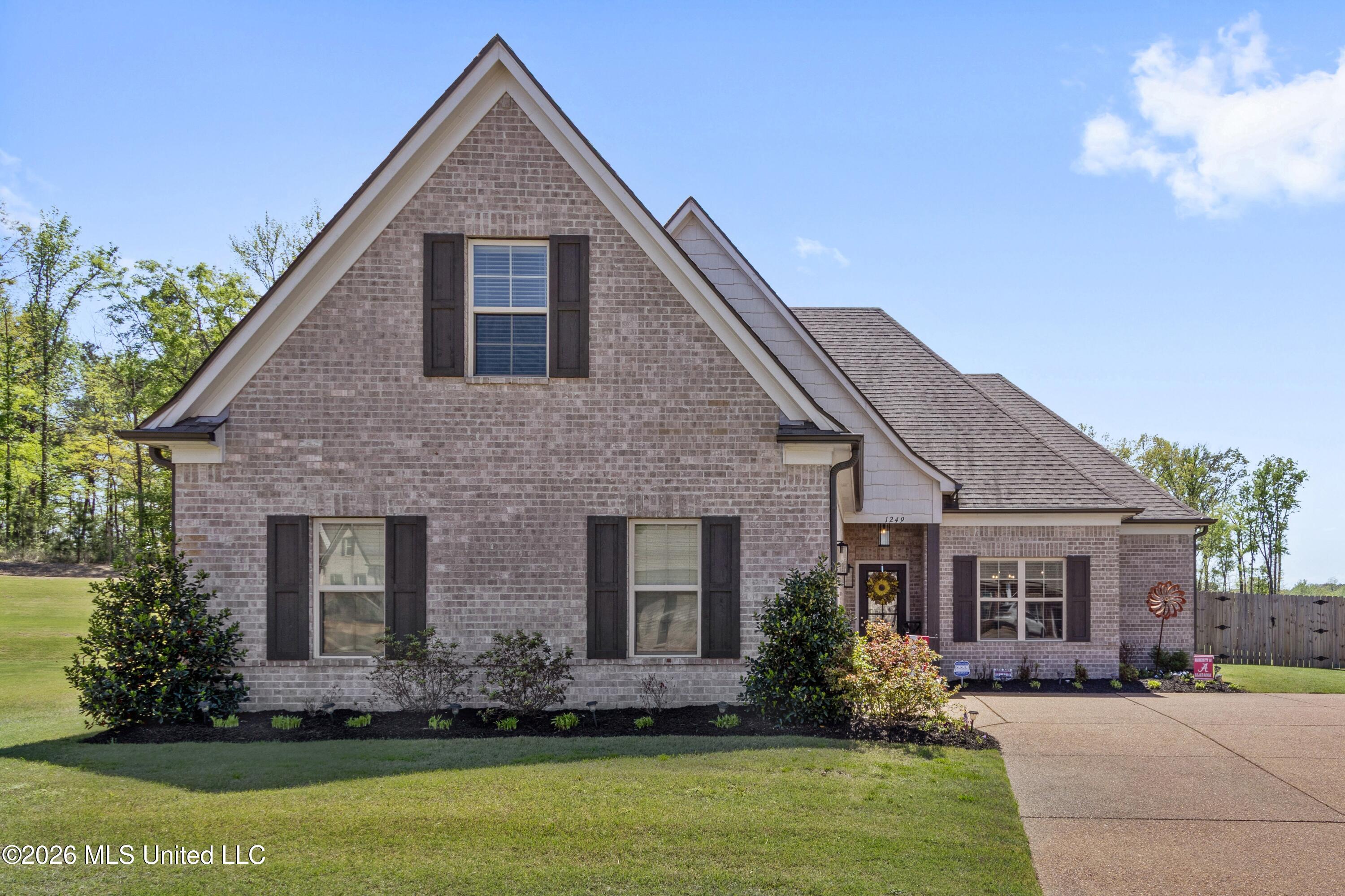 1249 Howell Way Hernando, MS 38632 - Photo 1 of 27 1249 Howell Way - 001