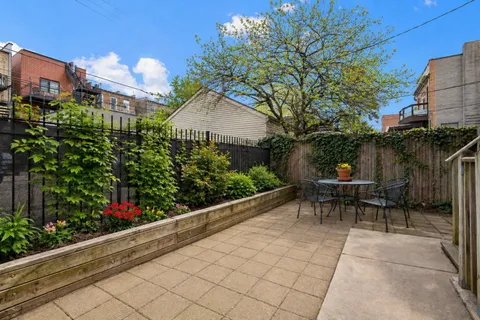 $395,000 | 1734 West Ohio Street, Unit 1S, Chicago, IL 60622