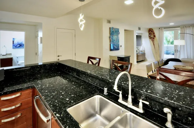 $8,500 | 5410 La Jolla Boulevard, Unit A111, La Jolla, CA 92037