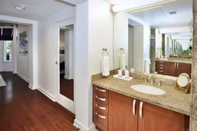 $8,500 | 5410 La Jolla Boulevard, Unit A111, La Jolla, CA 92037