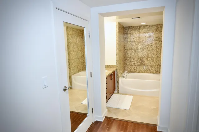 $8,500 | 5410 La Jolla Boulevard, Unit A111, La Jolla, CA 92037