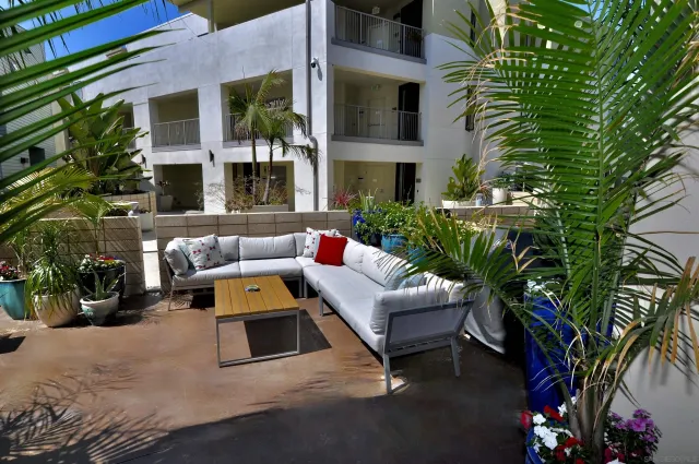 $8,500 | 5410 La Jolla Boulevard, Unit A111, La Jolla, CA 92037