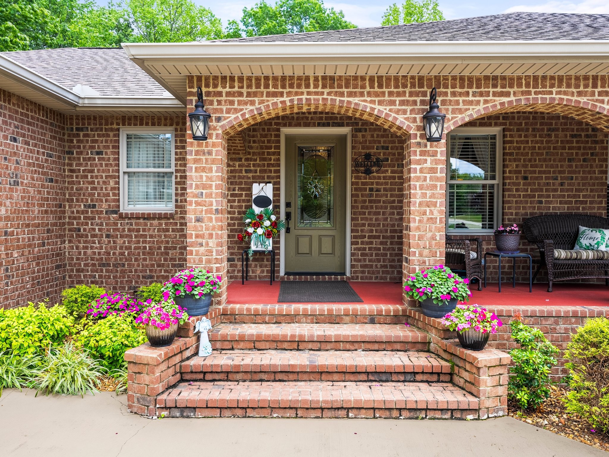 1574 Midway Road Sewanee, TN 37375 - Photo 5 of 45 a front view of a house