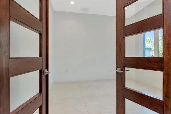 $13,000 | 4604 West Lowell Avenue, Tampa, FL 33629