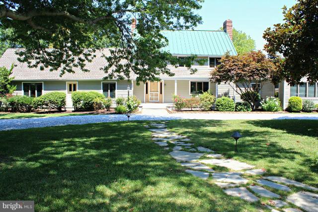 27400 Chloras Point Road Trappe, MD 21673 - Photo 2 of 25 Exterior (Front)