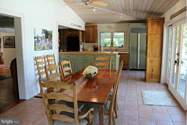 27400 Chloras Point Road Trappe, MD 21673 - Photo 8 of 25 Kitchen
