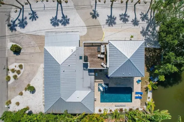 $12,600 | 301 Avenida Madera, Unit A, Sarasota, FL 34242