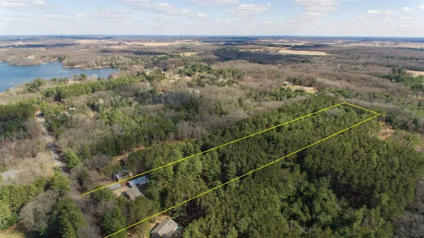 $300,000 | W8179 Eagle Drive, Oxford, WI 53952
