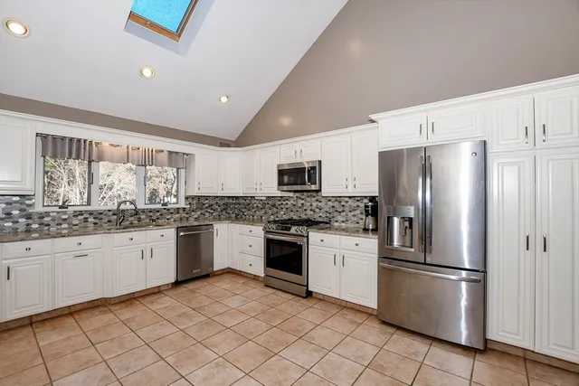 $799,900 | 850 Main Street, Wareham, MA 02576