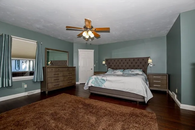 $799,900 | 850 Main Street, Wareham, MA 02576