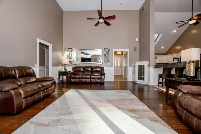 $799,900 | 850 Main Street, Wareham, MA 02576