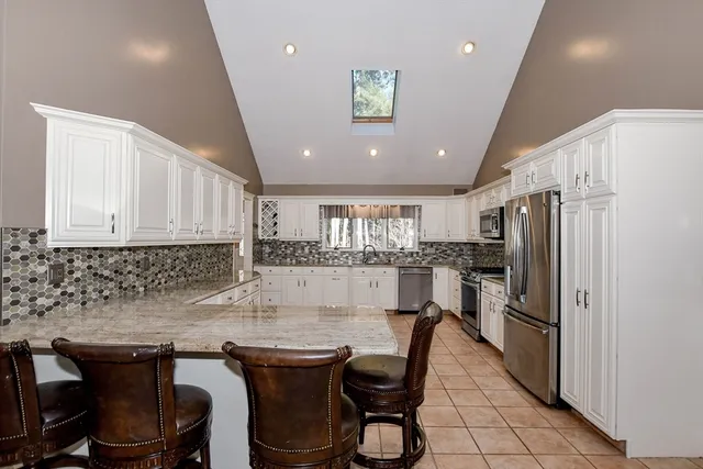 $799,900 | 850 Main Street, Wareham, MA 02576