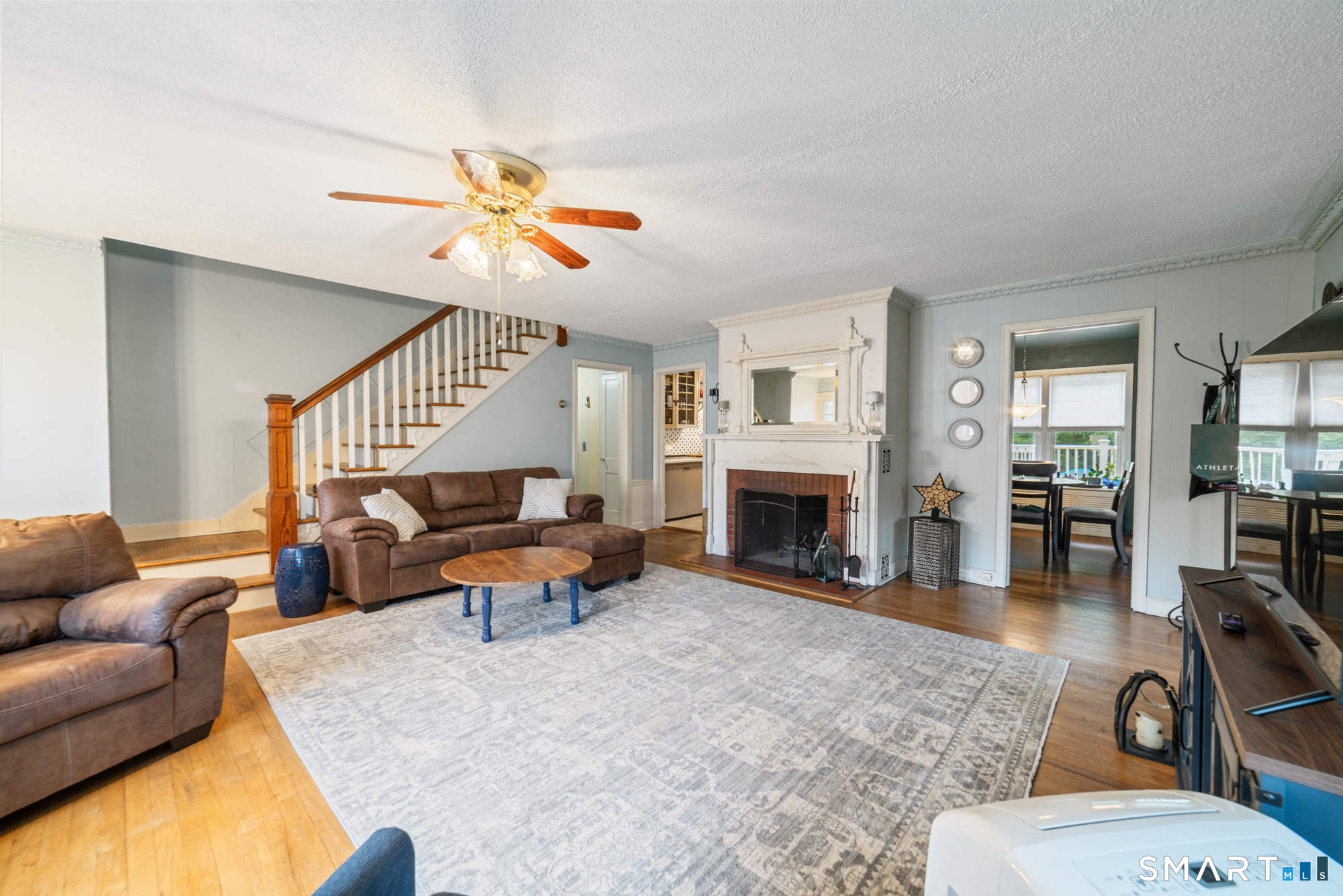 413 Watertown Road Middlebury, CT 06762 - Photo 4 of 40