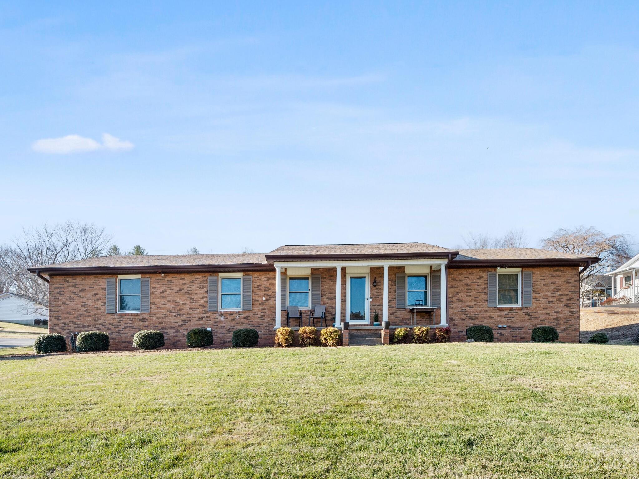 438 Case Cove Road Candler, NC 28715 - Photo 28 of 32 Gallery Image 28
