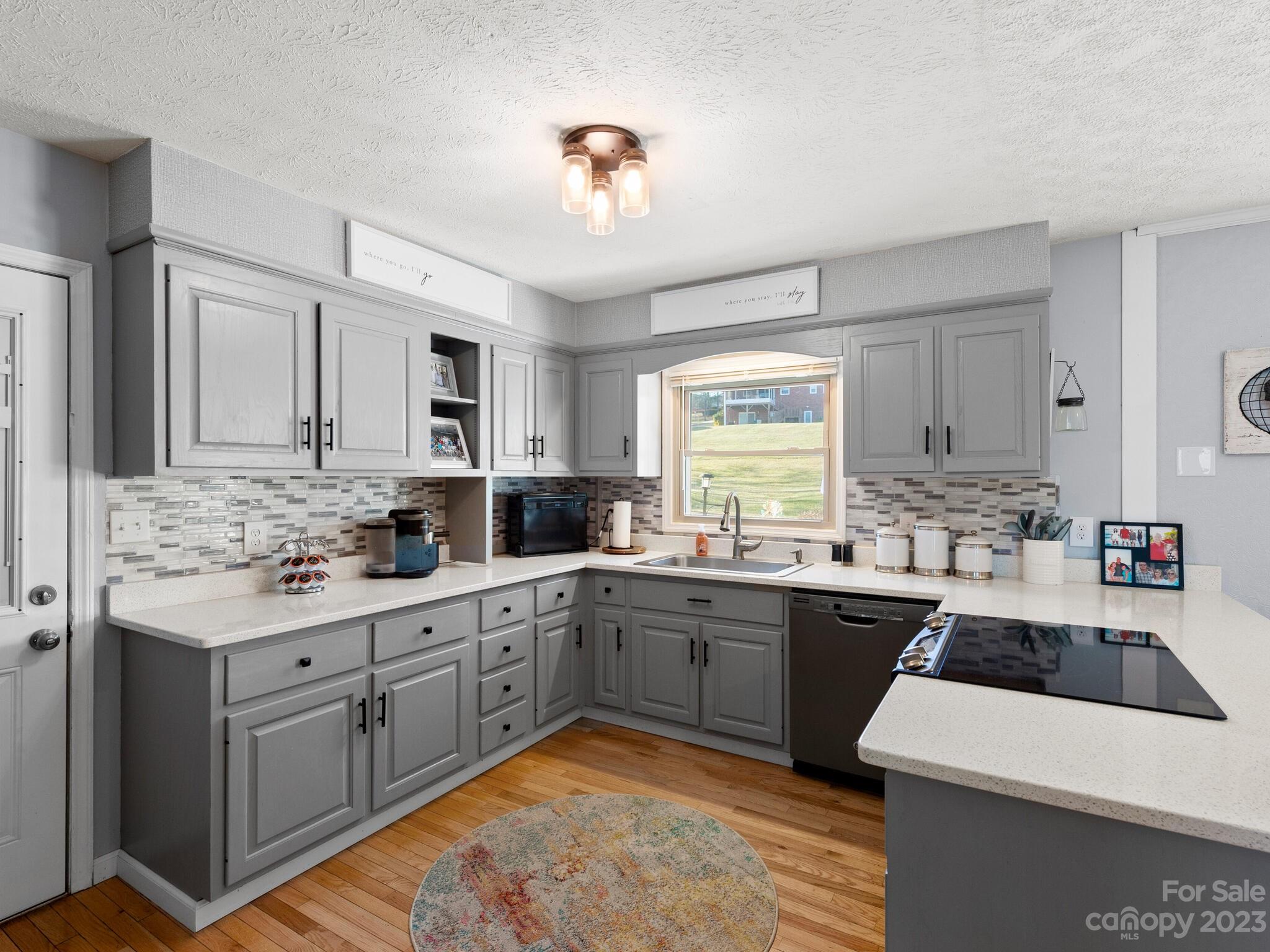 438 Case Cove Road Candler, NC 28715 - Photo 10 of 32 Gallery Image 10