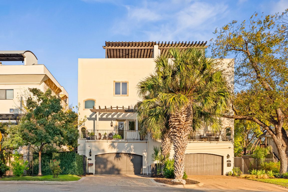 1231 Parkway, Unit 2 Austin, TX 78703 - Photo 1 of 40 Walkability at it's best - just steps from Pease Park and Austin's best dining