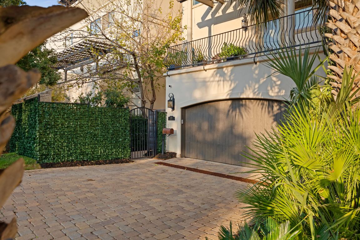 1231 Parkway, Unit 2 Austin, TX 78703 - Photo 5 of 40 Roomy two car garage PLUS two driveway spots: incredible for downtown property